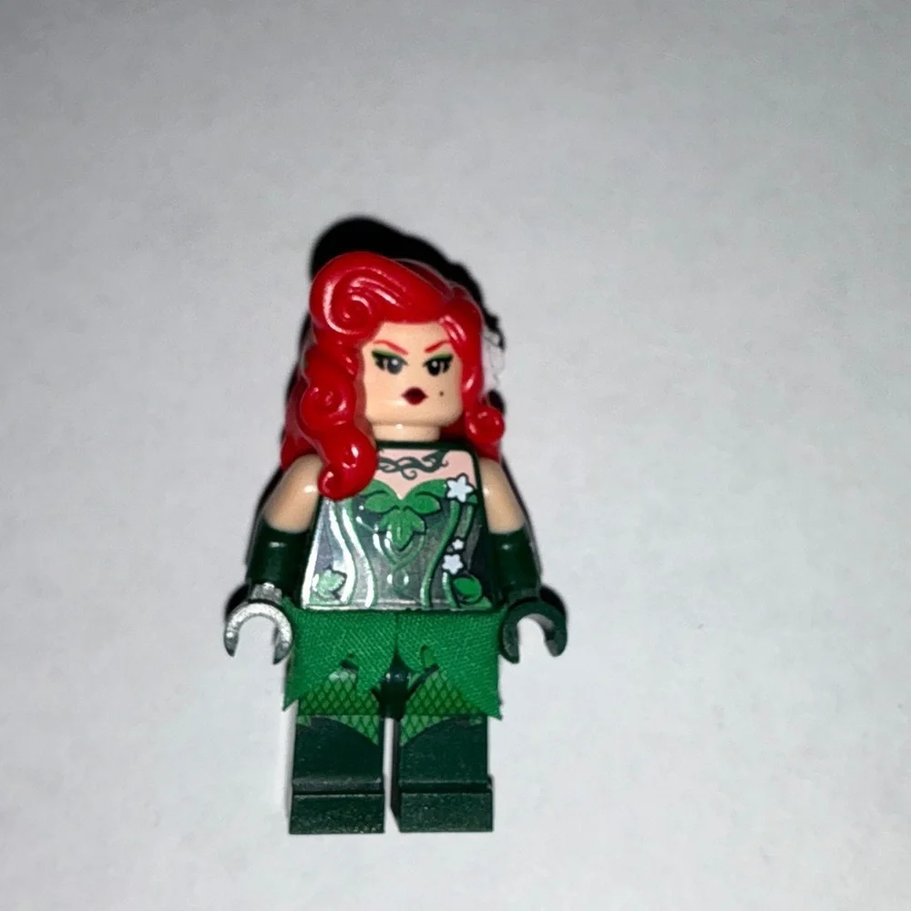 Lego Super Heroes Batman Movie Poison Ivy Minifigure
